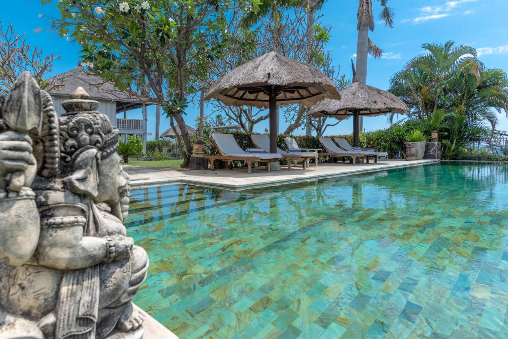 Villa Lotus Dencarik Buleleng  ภายนอก รูปภาพ