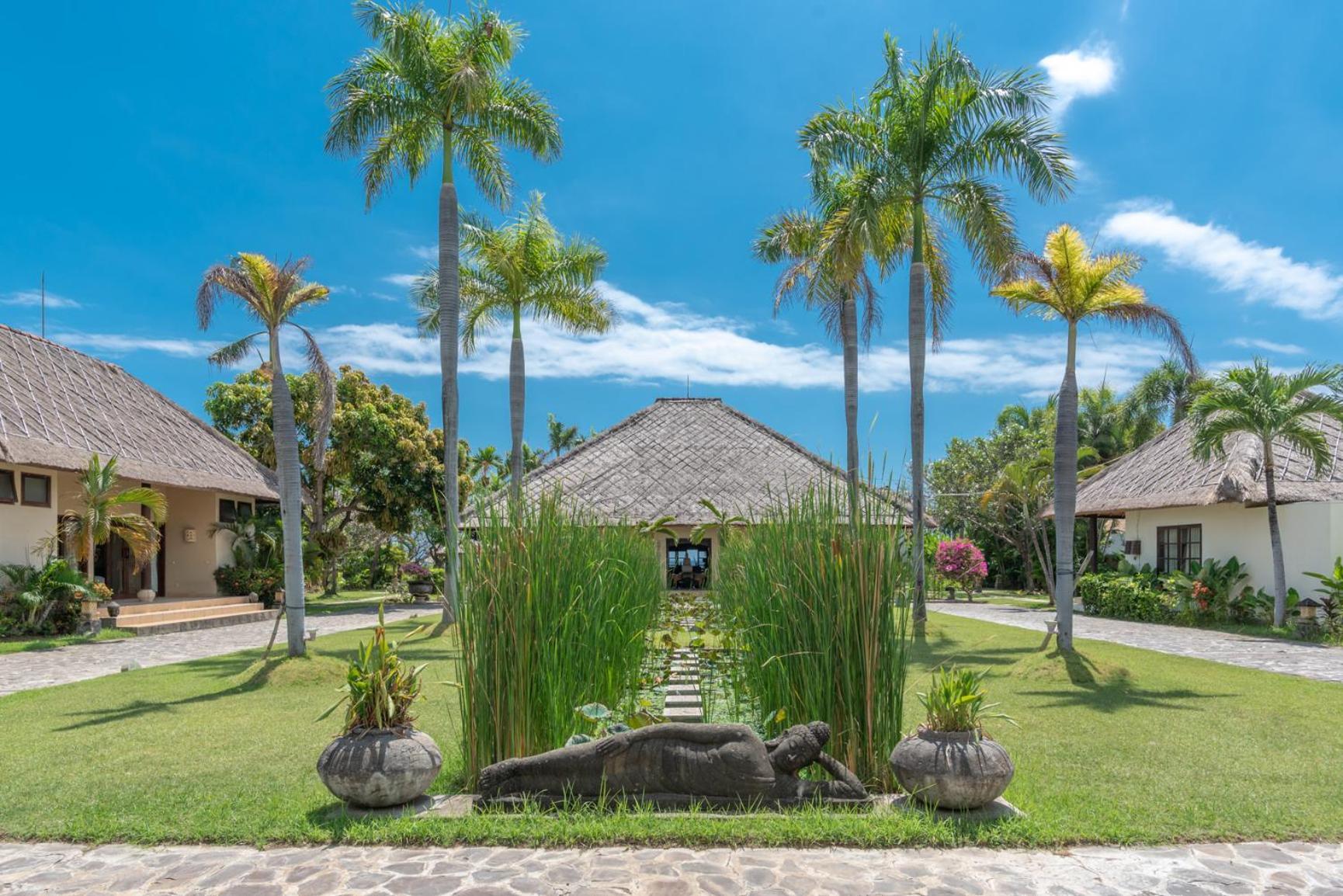 Villa Lotus Dencarik Buleleng  ภายนอก รูปภาพ