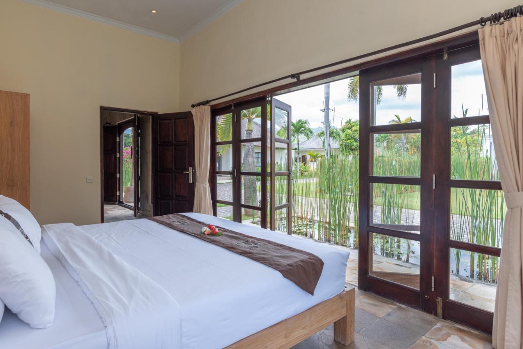 Villa Lotus Dencarik Buleleng  ภายนอก รูปภาพ